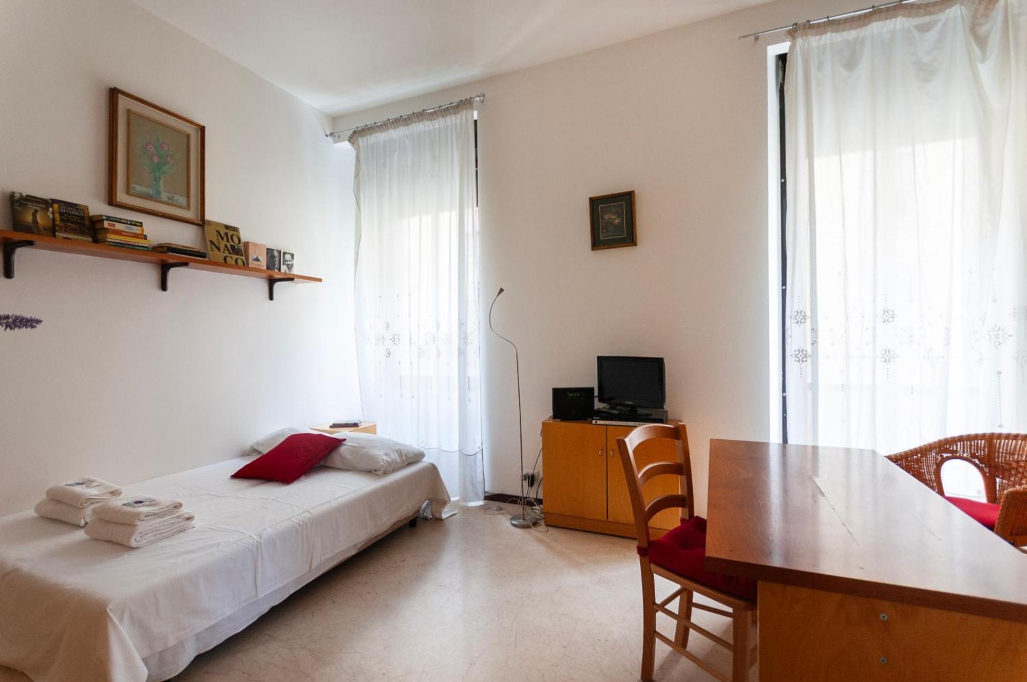 Youhosty - Lecco 11 Milan Bagian luar foto